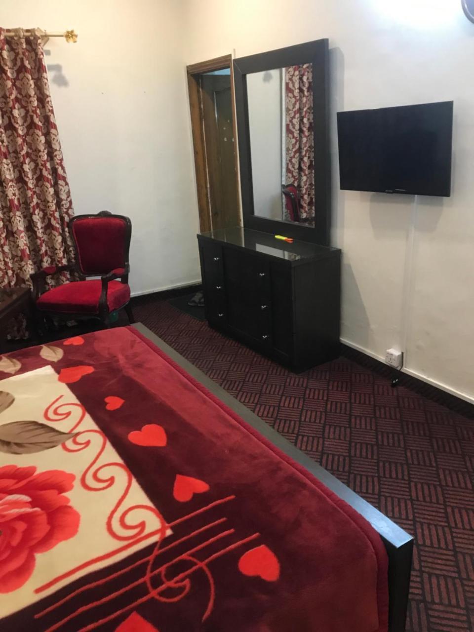 New Shelton Guest House Islamabad Eksteriør billede